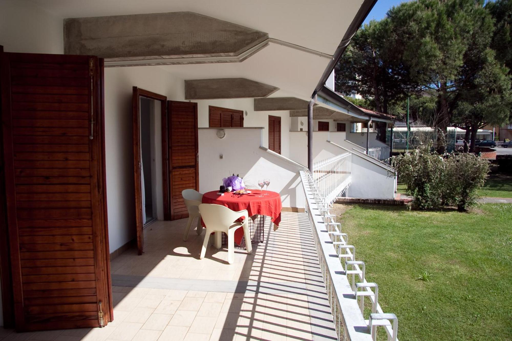 Residence Selenis Caorle Ruang foto